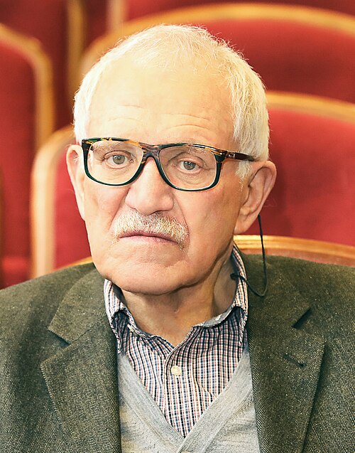 Александр Митта — советский и российский кинорежиссёр, сценарист, кинопродюсер и актёр